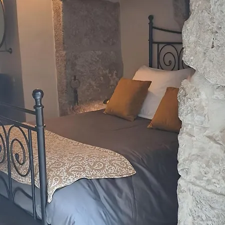L Antre De Pierres - Chambres D'Hotes Et Gites Berrias-et-Casteljau Exterior photo