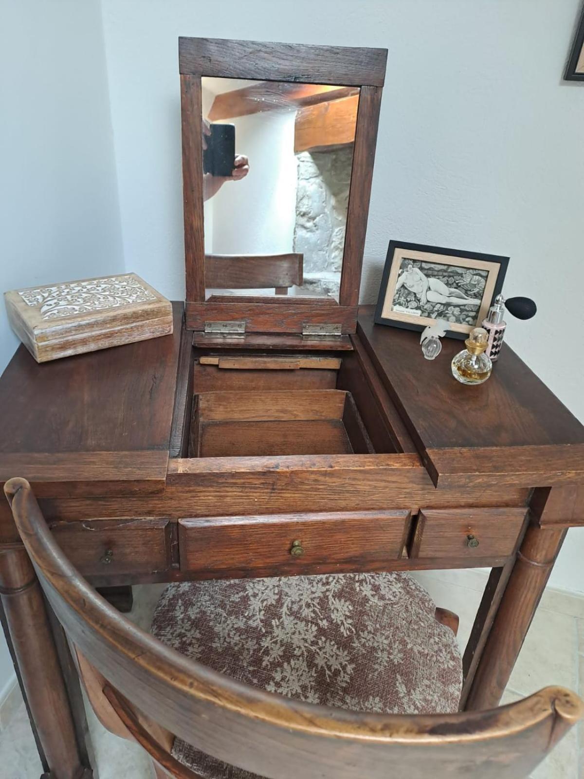 Holiday home L Antre De Pierres - D'hotes Et