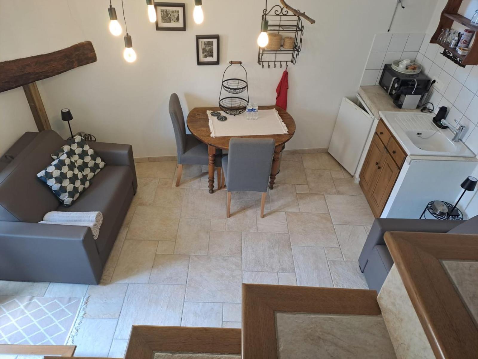 Holiday home L Antre De Pierres - D'hotes Et