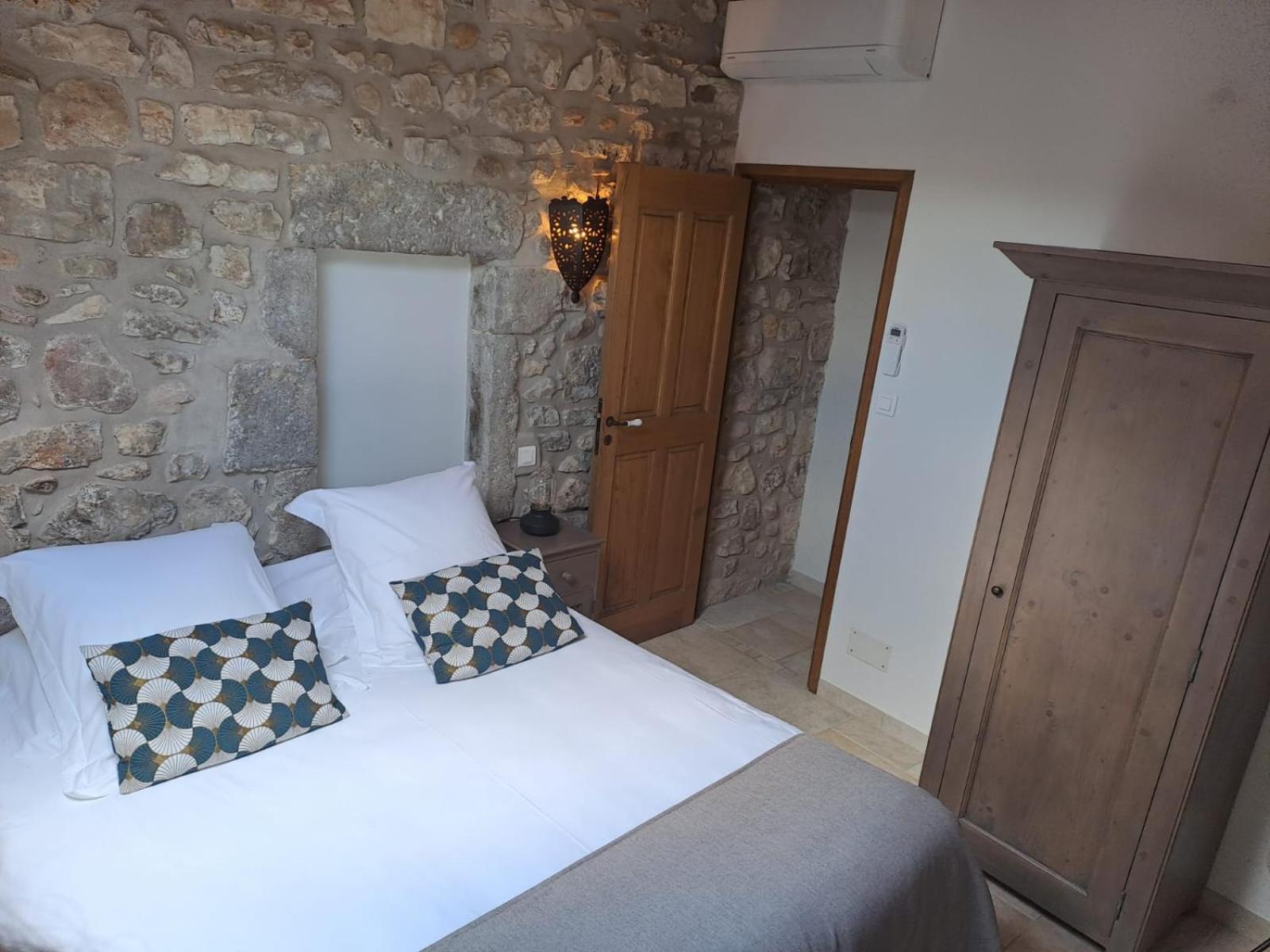 L Antre De Pierres - D'hotes Et Holiday home *
