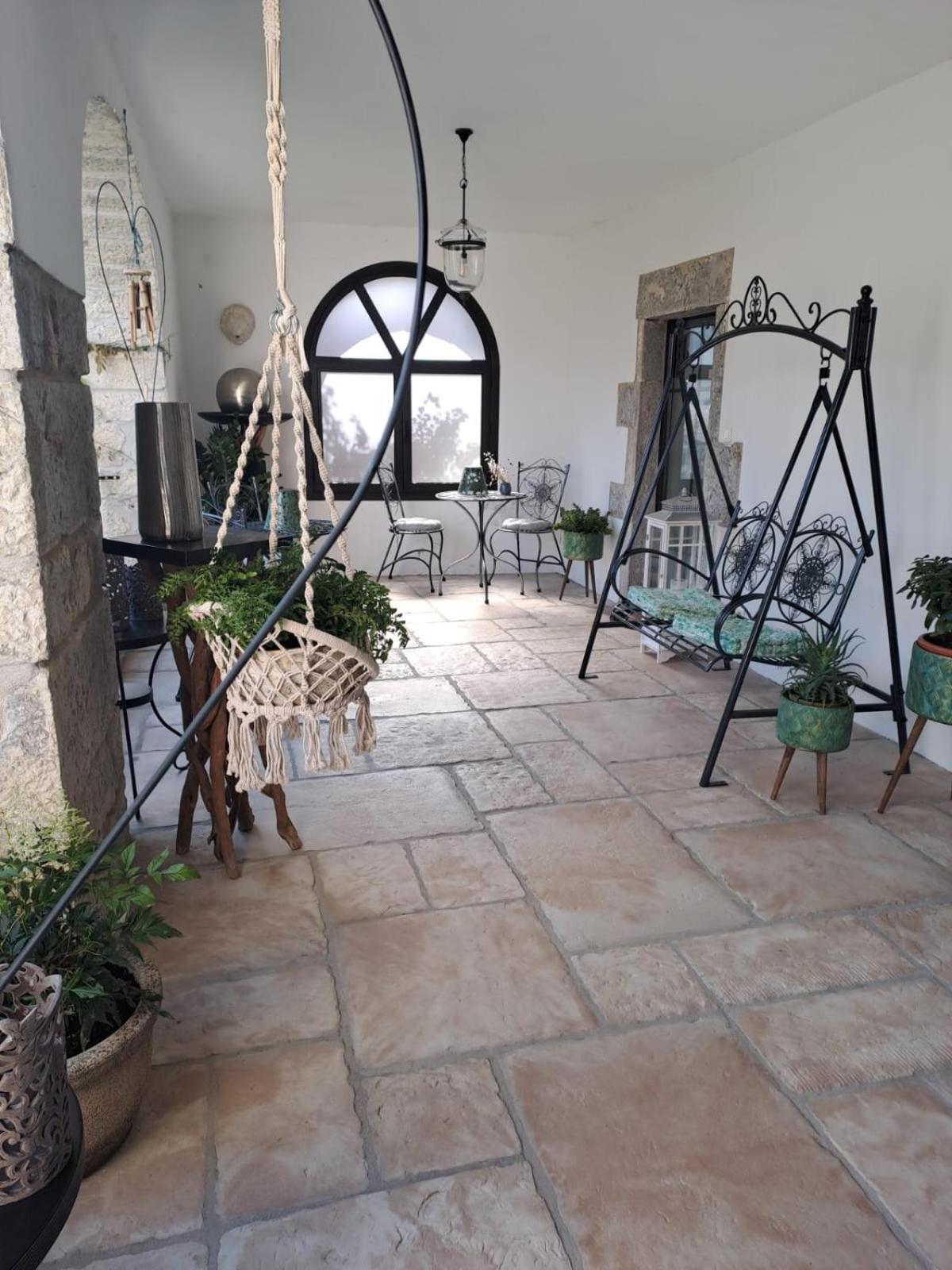 L Antre De Pierres - D'hotes Et Berrias-et-Casteljau